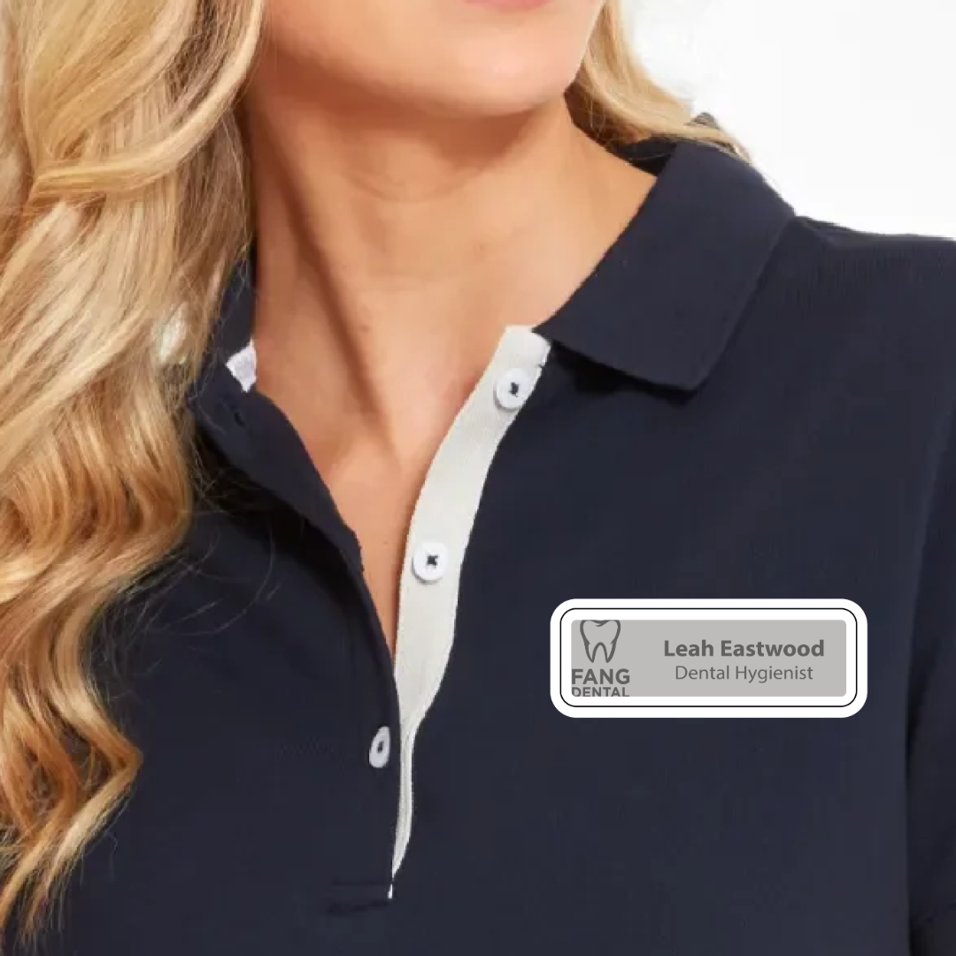 Border name badge in brushed silver